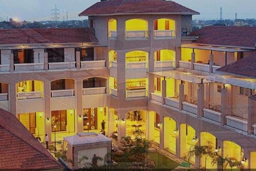 Pramod Convention & Club Resort